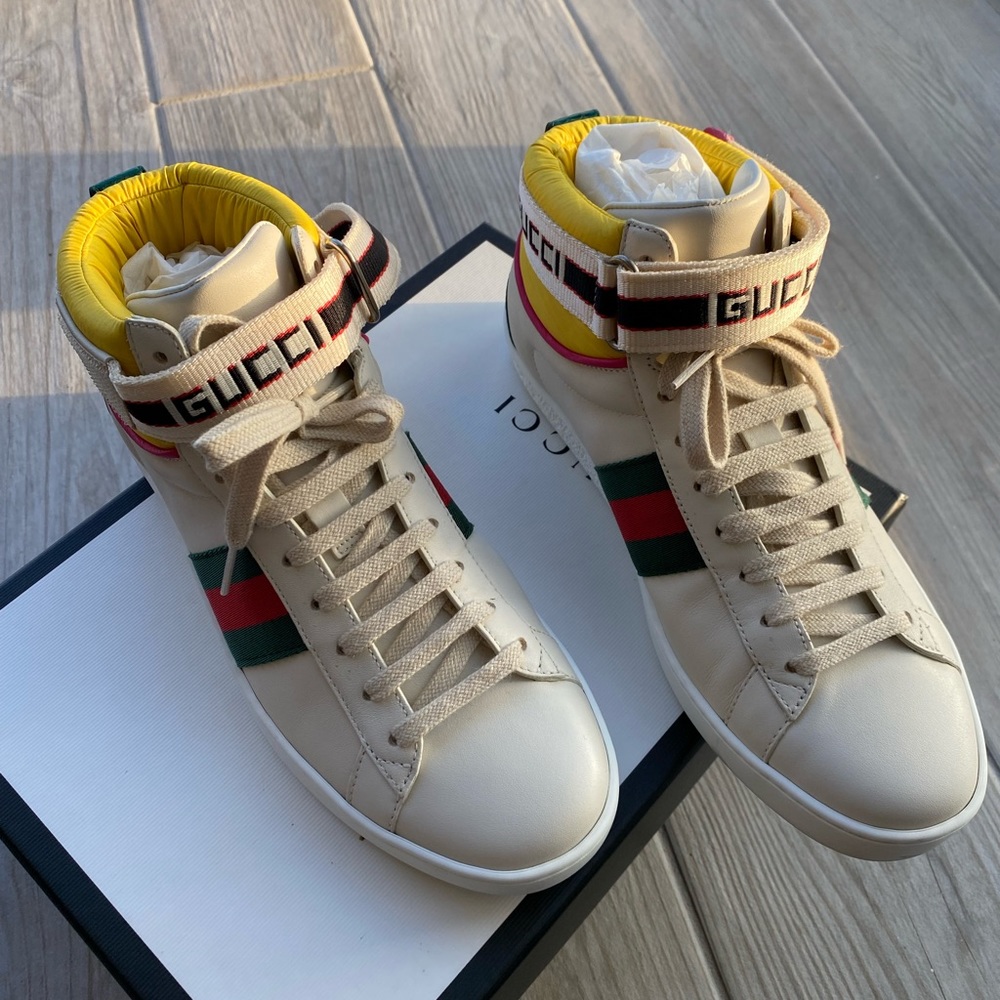 Size 8 women’s Gucci designer sneakers.
